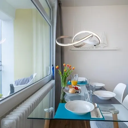 Strandhotel-heiligenhafen-wohnung-101-typ-iv-wasserblick Heiligenhafen