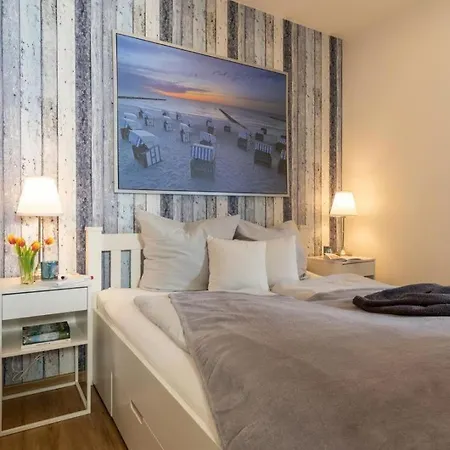 Lejlighed Strandhotel-heiligenhafen-wohnung-101-typ-iv-wasserblick Heiligenhafen